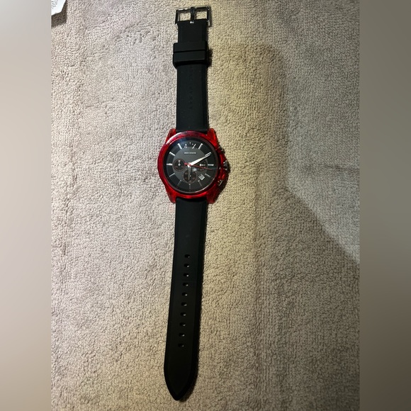 Armani Exchange “Outer Banks” 40mm silicone watch. New without tags. - Picture 2 of 4